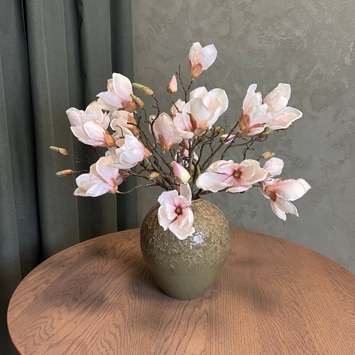 Nøgne Magnolia - Sart Rosa